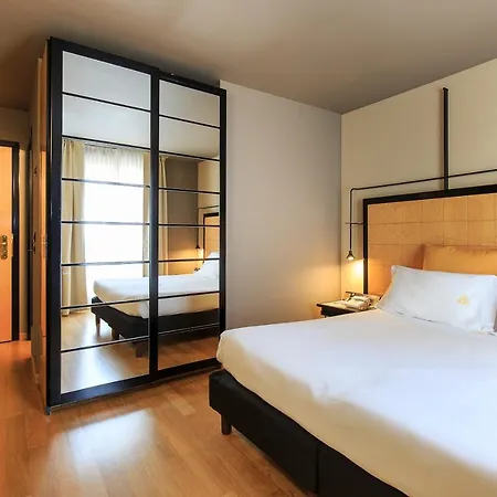 Casa Alle Colonne By Ancora 호텔 4*