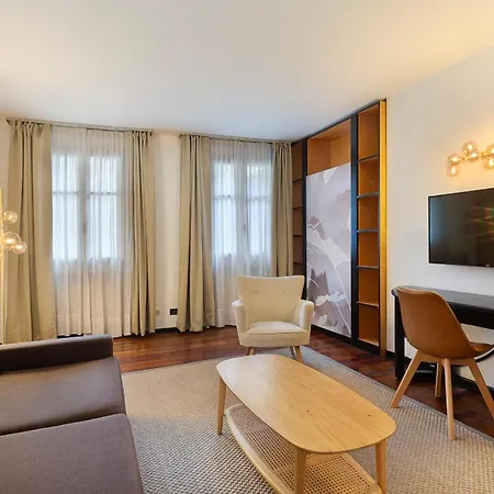 Casa Alle Colonne By Ancora 호텔 4*
