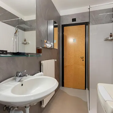 Hotel Casa Alle Colonne By Ancora 4*