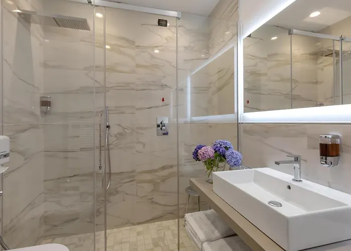 Casa Alle Colonne By Ancora Otel 4*