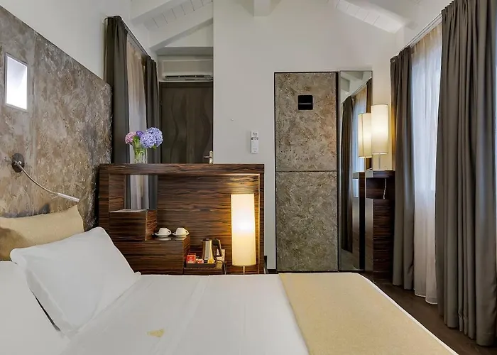 Otel Casa Alle Colonne By Ancora Verbania